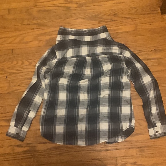 flannel from time and tru blue and white - Picture 2 of 2